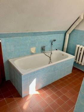 Badezimmer Dachgeschoss - 