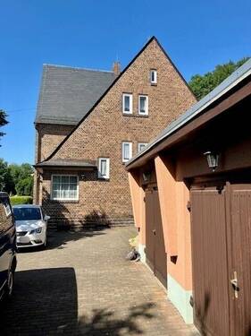 Seitenansicht - 7 Zimmer Doppelhaushälfte in Lengenfeld