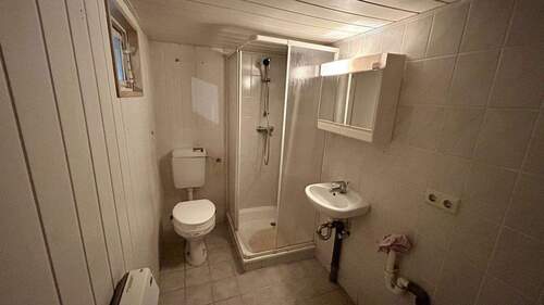 Badezimmer im Anbau - 