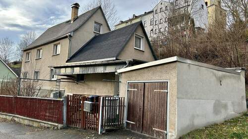 Straßenansicht - 7 Zimmer Einfamilienhaus zum Kaufen in Treuen