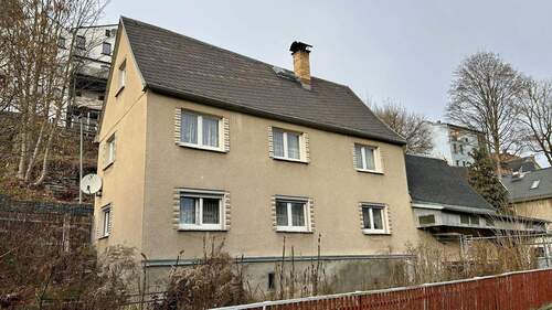 Straßenansicht - 7 Zimmer Einfamilienhaus in Treuen