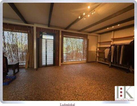 Ladenlokal - 