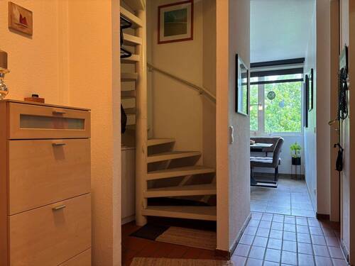 10 OG2 Flur Treppenhaus - 