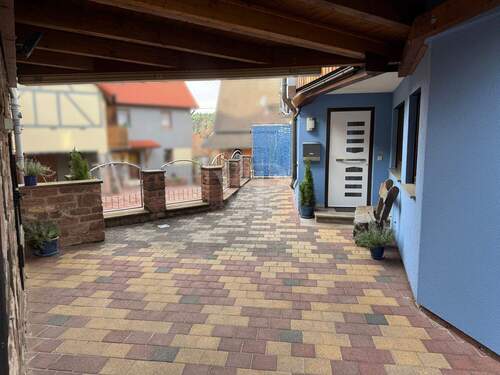 Hauseingangsbereich - 4 Zimmer Einfamilienhaus in Wertheim / Urphar