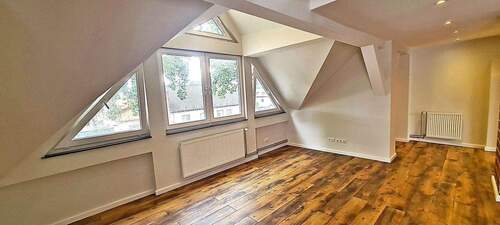 Raum 01 - 8 Zimmer Mehrfamilienhaus, Wohnhaus in Mittenwalde