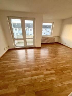 Wohnzimmer - Etagenwohnung mit 67,70 m&sup2; in Verden (Aller) zur Miete