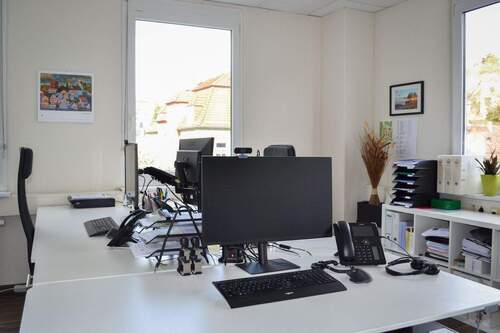 Büro 4 - 