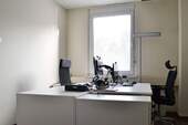 Büro 1 - 