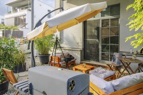 Freisitz linke Wohnung - 