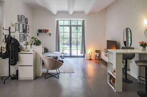 Wohnzimmer rechte Wohnung - Etagenwohnung mit 198,10 m&sup2; in Blaustein zum Kaufen
