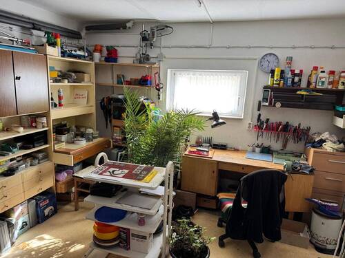 17.) Werkbereich hinter der Garage.JPG - 