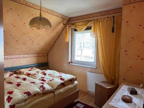 9.) Schlafzimmer 1.JPG - 