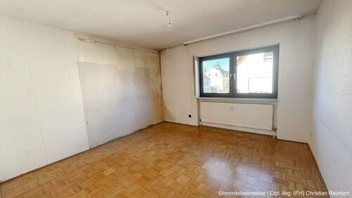 04 Schlafzimmer.jpeg - Etagenwohnung mit 78,00 m² in Nürnberg zum Kaufen