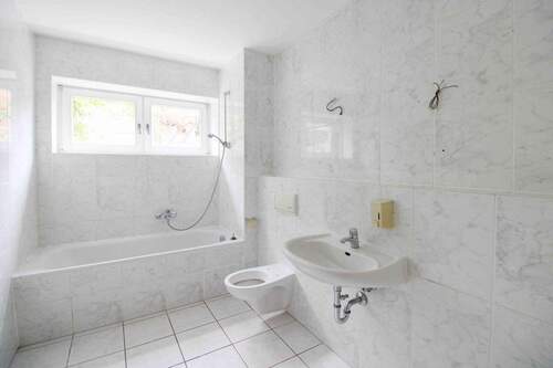 Badezimmer - 2 Zimmer Etagenwohnung in Berlin