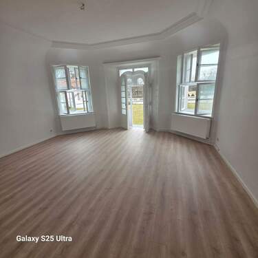 Wohnzimmer1.jpeg - 3 Zimmer Etagenwohnung zur Miete in Frankfurt (Oder)