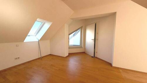 Schlafzimmer - Wunderschöne barrierefreie Dachgeschosswohnung in Haunstetten