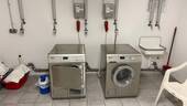 Münz-Waschautomat und Trockner bei Bedarf - 