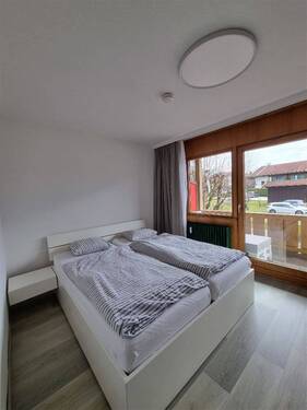 Schlafzimmer mit Balkonzugang - 