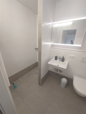 saniertes Duschbad - 