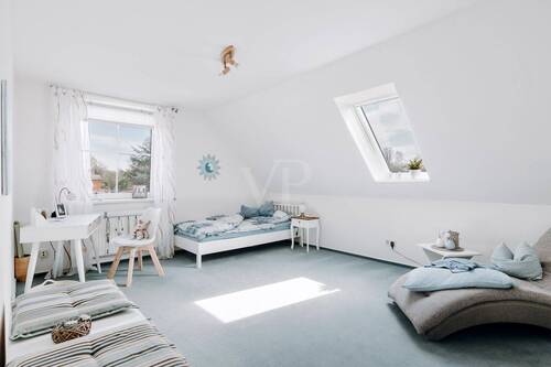 Ein weiteres Zimmer bietet sich ideal als Kinder- oder Gästezimmer an - 