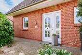 Nordansicht - Hauseingang Gepflegter Hauseingang - 4 Zimmer Doppelhaushälfte in Westergellersen
