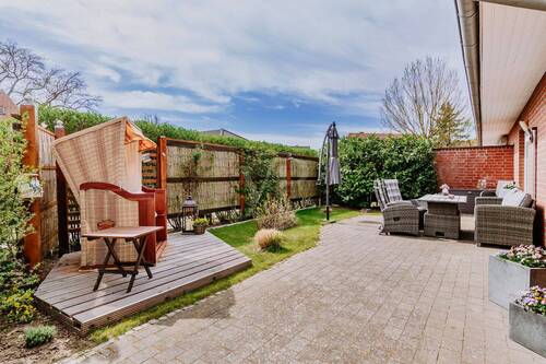 Wohlfühlplatz auf der Sonnenseite – Terrasse mit Strandkorb - Doppelhaushälfte mit 135,90 m&sup2; in Westergellersen zum Kaufen