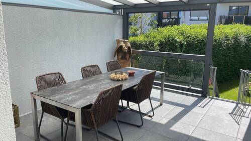 Terrasse mit Überdachung - 