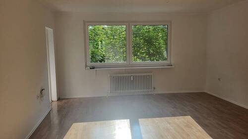Wohnzimmer - 3 Zimmer Etagenwohnung in Hamburg