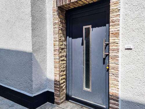 Hauseingangsbereich - Einfamilienhaus mit 228,00 m² in Wiedemar zum Kaufen