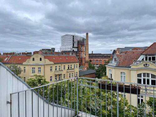 Geschützte Dachterrasse - U9 und S1 vor der Tür, Ruhe auf der Dachterrasse - und das in Friedenau