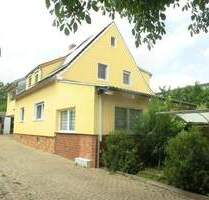 Großes Ein-Zweifamilienhaus im Gewerbegebiet Bergrheinfeld