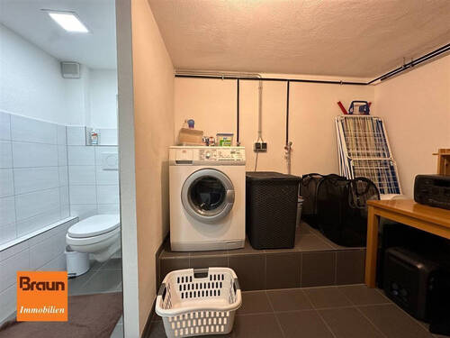 1-2 Familienwohnhaus, VS-S, Waschen_WC UG - 