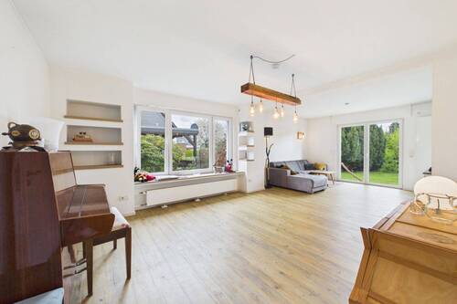 Wohnzimmer - 6 Zimmer Einfamilienhaus in Emsdetten