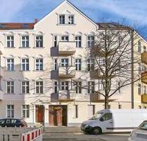 komplett sanierte Altbauwohnung mit kleinem Balkon und viel Charme - Berlin Spandau
