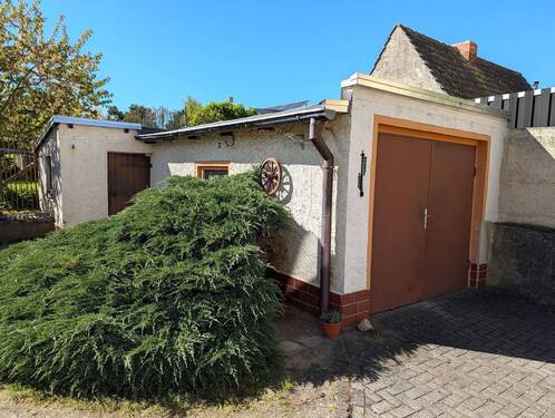 Garage - 