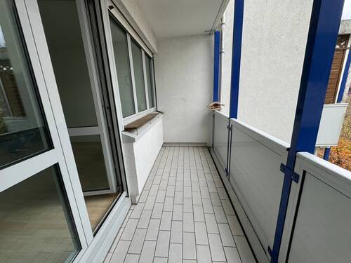 Balkon (Wohnzimmer) - Etagenwohnung mit 58,40 m² in Chemnitz zur Miete