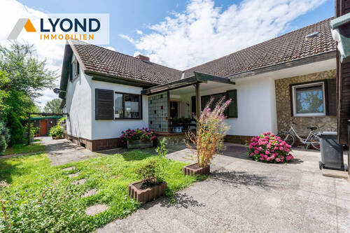 Ansicht vom Hof - 9 Zimmer Mehrfamilienhaus, Wohnhaus zum Kaufen in Nordhausen