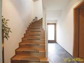 Flur im Erdgeschoss - 7 Zimmer Mehrfamilienhaus, Wohnhaus zum Kaufen in Frankenberg