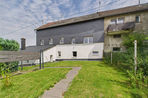 Hinten - Einfamilienhaus mit 186,80 m² in Orenhofen zum Kaufen