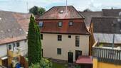 Außenansicht - Mehrfamilienhaus, Wohnhaus mit 107,00 m&sup2; in Wassertrüdingen zum Kaufen