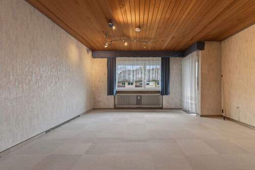 Wohnzimmer - 3 Zimmer Etagenwohnung zum Kaufen in Wörth am Rhein / Maximiliansau