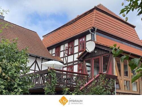 Repräsentative Gartenansicht - Wohnen und Arbeiten unter einem Dach - außergewöhnliches Herrenhaus mit Charakter