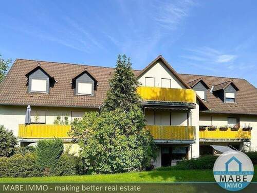 Hausansicht und Umgebung - 2 Zimmer Etagenwohnung in Gersdorf
