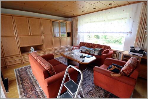 Wohn- u. Esszimmer - 
