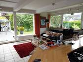 Ehemaliges Schwimmbad mit Gartenblick - 
