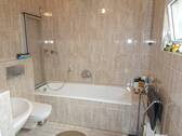 Bad mit WC nebenan - 