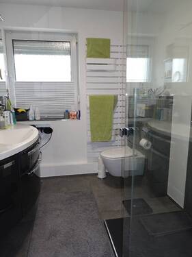 Moderne Dursche im OG - 