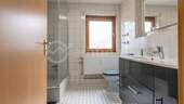 Bad mit Dusche - 