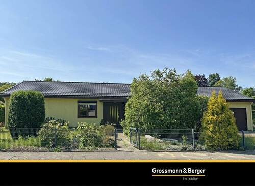 Straßenansicht - Amerikanischer Bungalow in ruhiger Lage