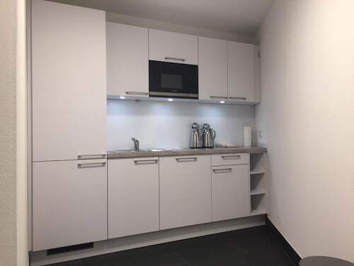 Teeküche - Büro mit 25,00 m&sup2; in Ratingen zur Miete